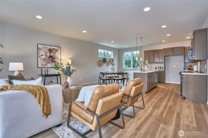 Kitchen/Living Area