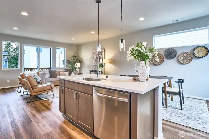 Kitchen/Loving Area