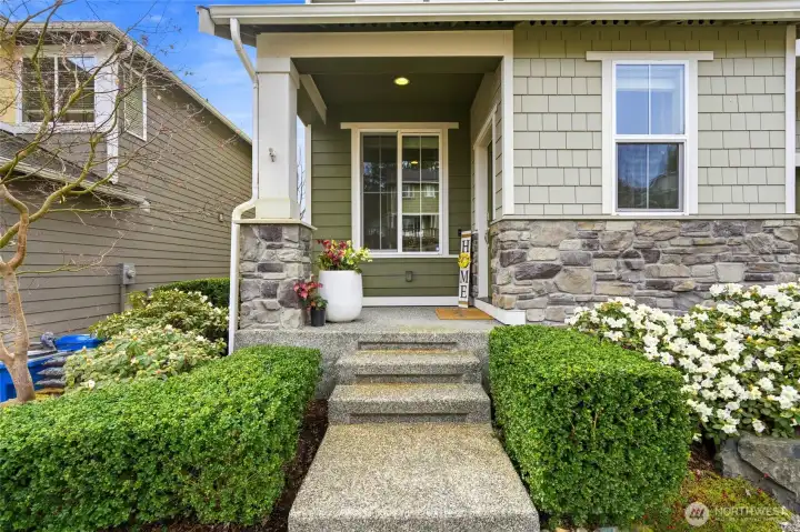 Inviting entry with great curb appeal