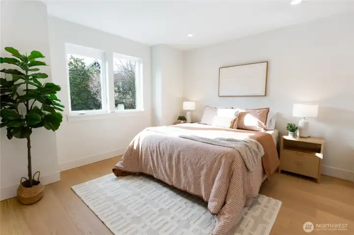 Second floor bedroom (2 of 2)