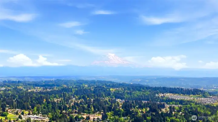 Stunning views of Mountains, Valley, and Cityscape from the Home!