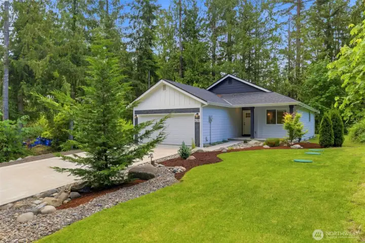 mmaculate curb appeal! This move-in-ready rambler features durable Hardie Plank siding, a newer roof (2021), and beautifully manicured landscaping.
