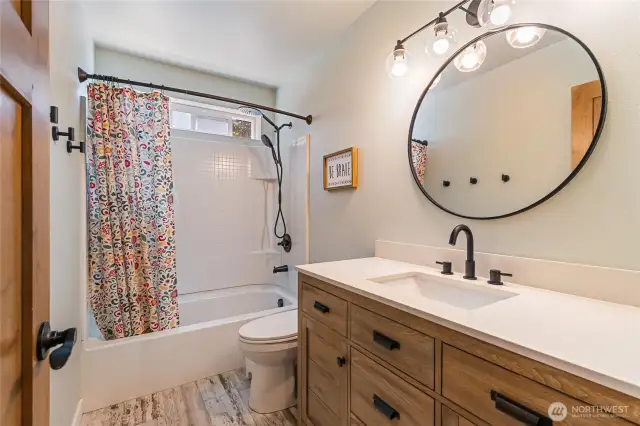 Upstairs full bath