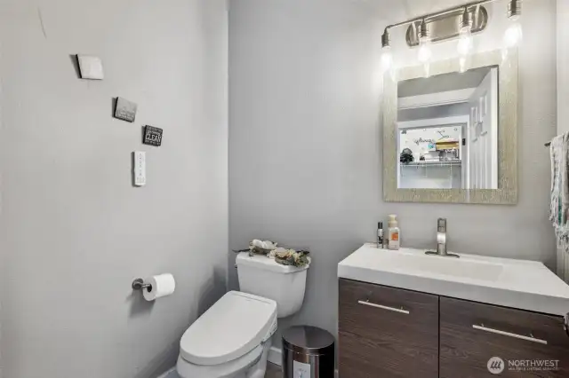 1/2 Bath
