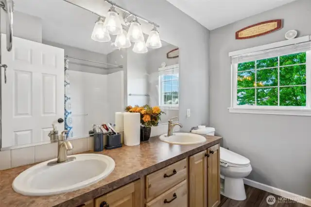 Full Upstairs Bath
