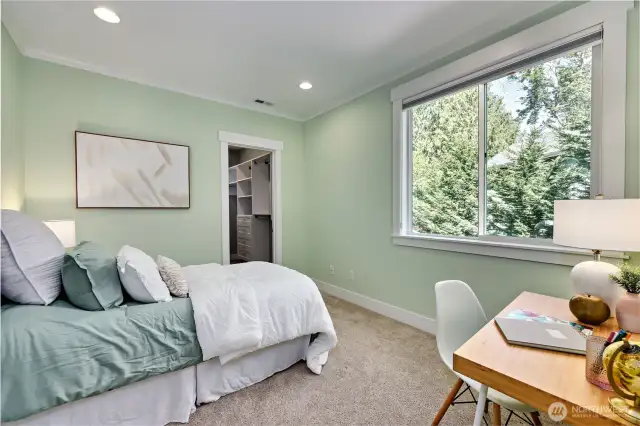 The fourth bedroom / guest space.