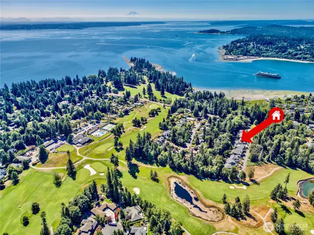 Close proximity to the Wing Point Golf Course / Pool and the beach!