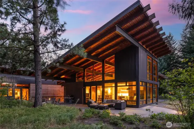 Welcome to exclusive Tumble Creek living at 250 Leaden Queen Lane.