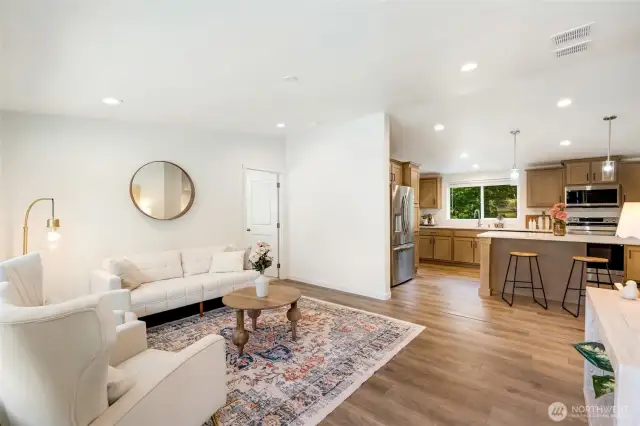 Bright & light entry to living space