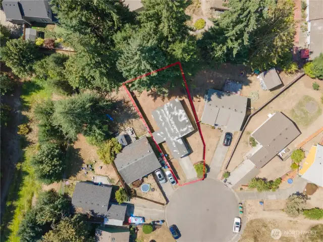 Aerial of House in Cul-De-Sac