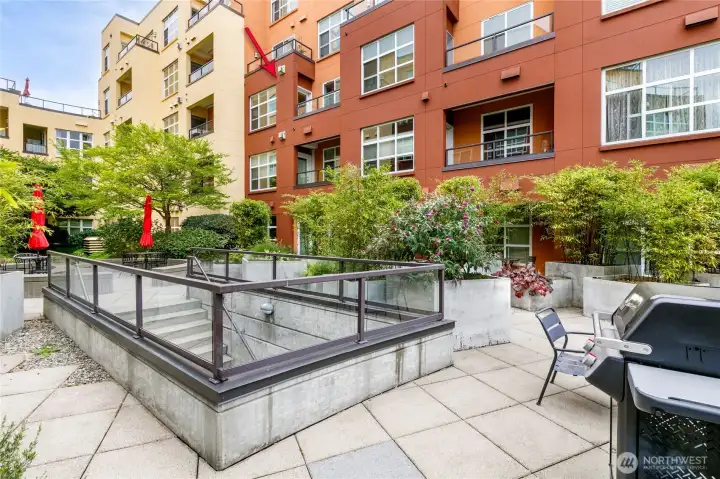View from the courtyard to your condo.