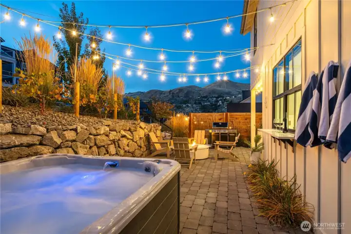 The scene is set for your summer Chelan adventures….