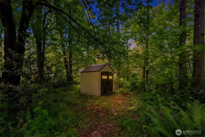 Over 5 acres with trails and an additional storage shed. Over 5 acres with trails and an additional storage shed.