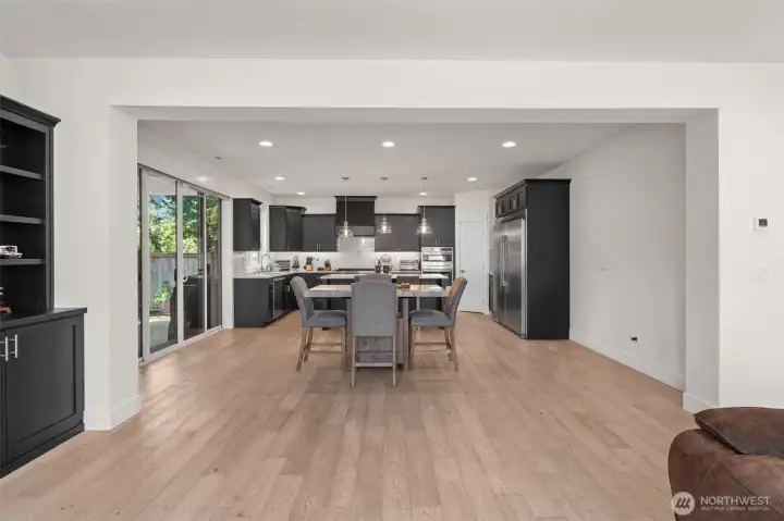 Dining/Kitchen