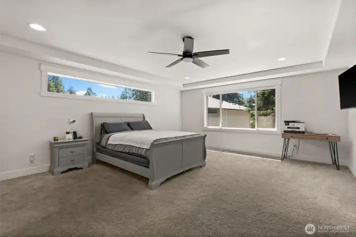 Primary Bedroom (Upper)