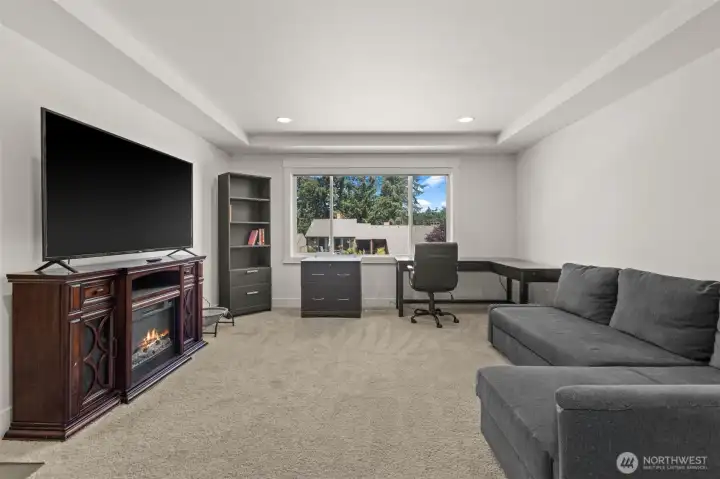Bonus room (Upper)