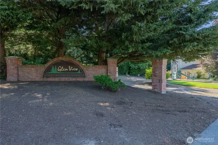 Glen View neighborhood in prime Silver Firs neighborhood.