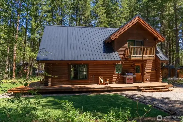 Arrive, unpack, and start exploring—your Mazama adventure basecamp awaits.