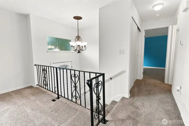 Foyer & staircase