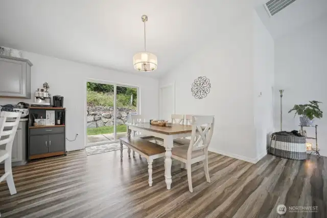 Slider off dining area is perfect for stepping out  to barbeque!
