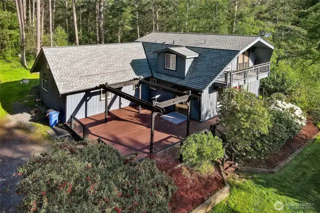 Gambrel Style farmhouse on 1.22 private acres. Large entertainment deck. New GAF roof installed in September 2020 with 50 year transferable warranty for materials and 10 year labor warranty.