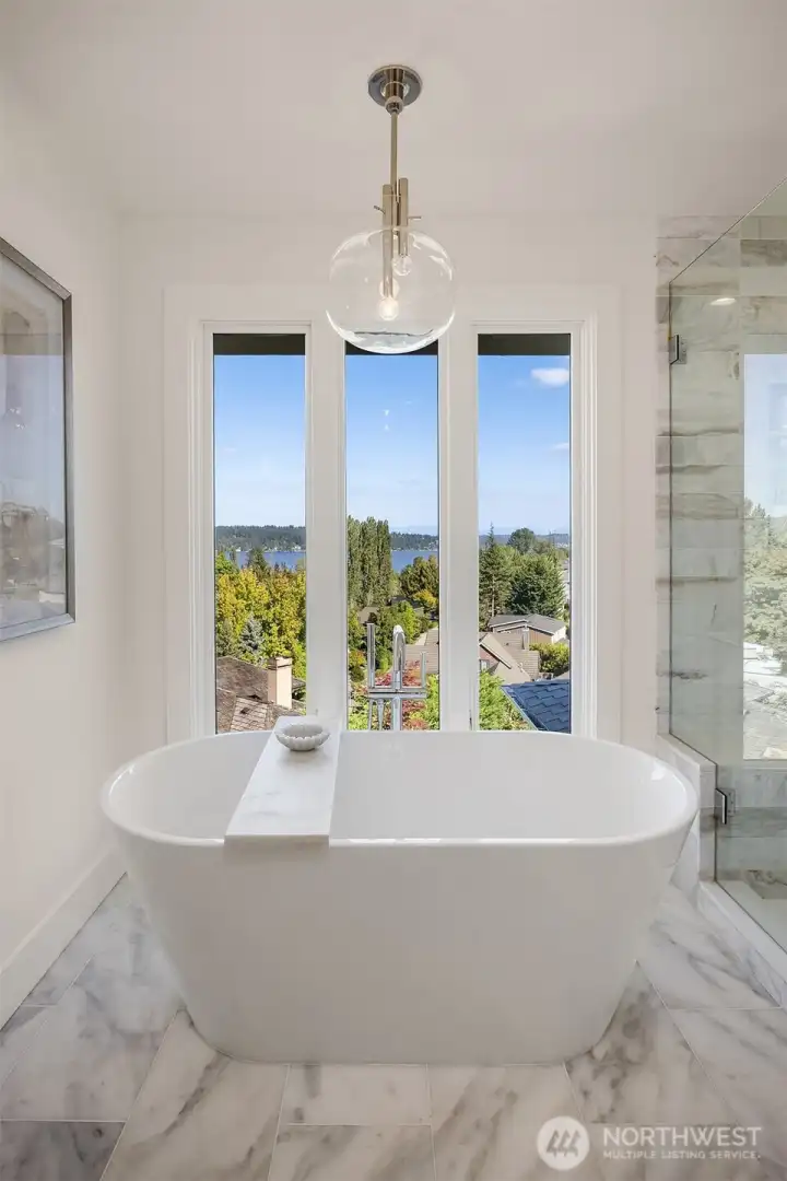 Primary Bathtub