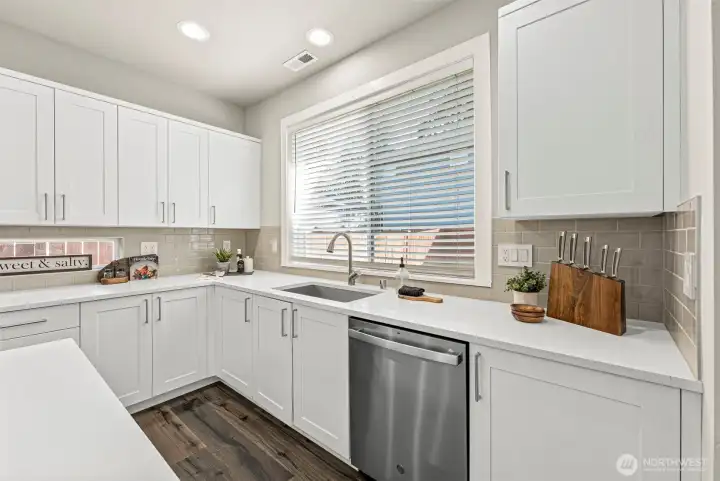 Plenty cabinet space