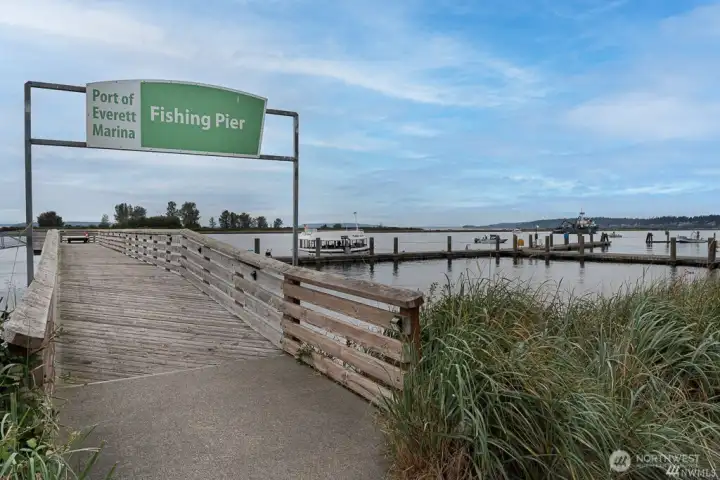 Stroll dow2n Grand Ave to the pier