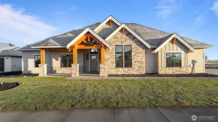 similar build  rendition