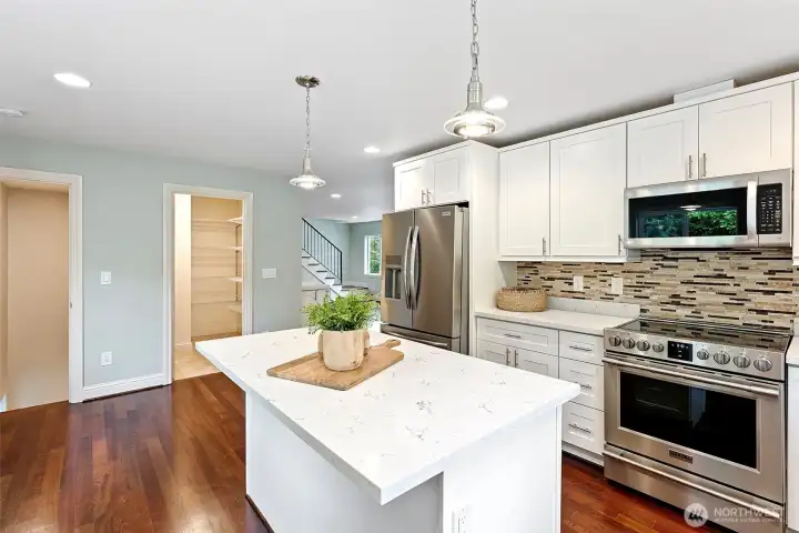 Kitchen Facing Pantry – From the kitchen you’ll find the walk-in pantry, offering excellent storage and organization for a well-functioning kitchen.