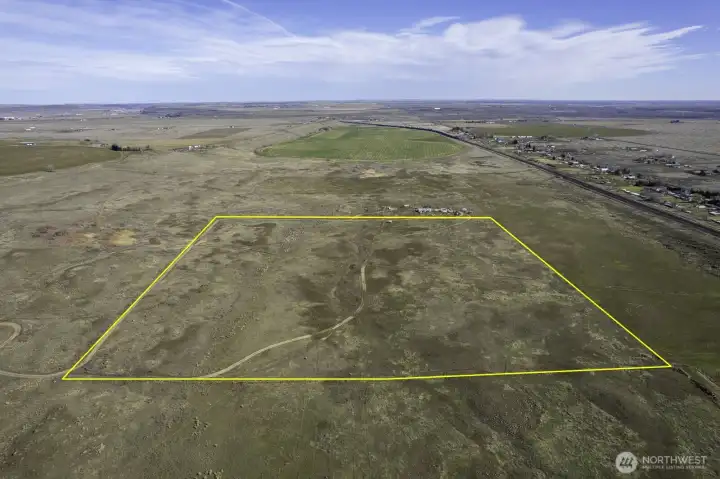 Little to no light pollution at night. Lot lines approximate, buyer to verify