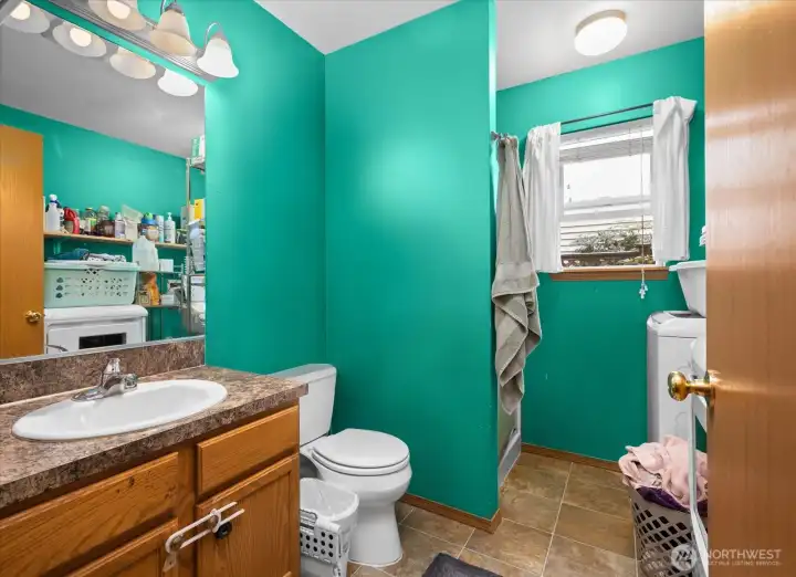 Lower level bath/laundry