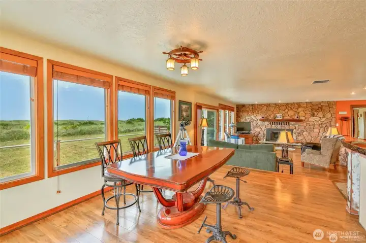 Gas fireplace with a blower and thermostat