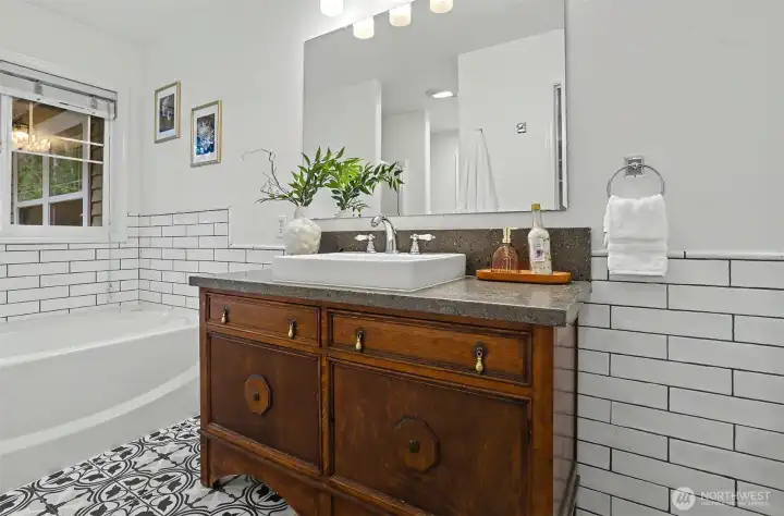 Primary bath on the upper level. Primary bath on the upper level.