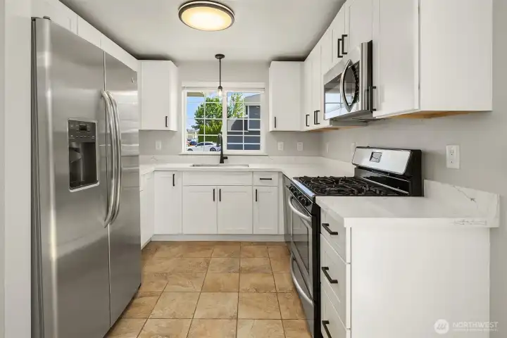 Remodeled Kitchen, New Cabinets- Counter tops, Hardware, & Stainless Appliances