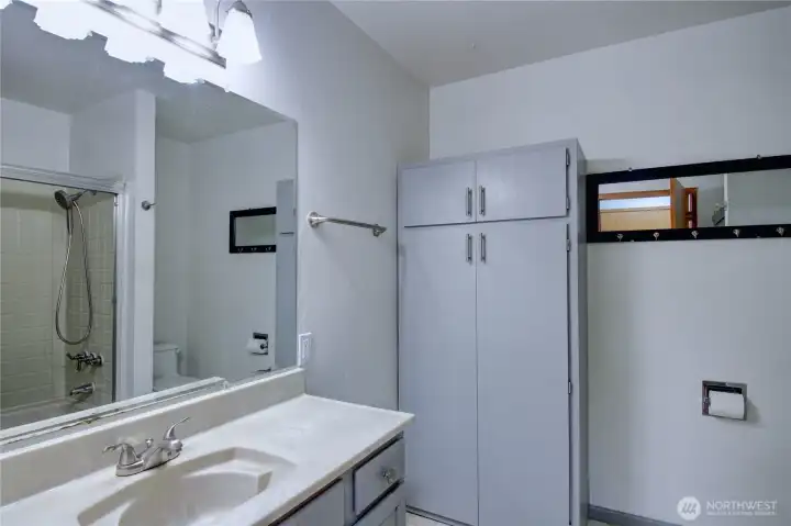Full bath. Super clean