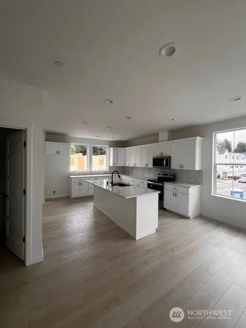 2nd Floor landing to kitchen