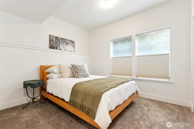 Larger primary bedroom.