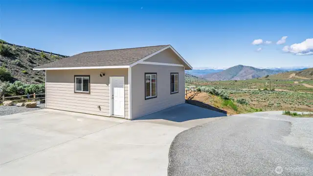 Converted Garage/Guest Overflow. 1 Bed, 3/4 Bath