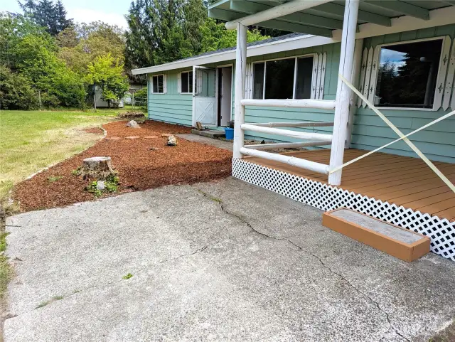 Two entries in front. One into Family Room, one into Living room