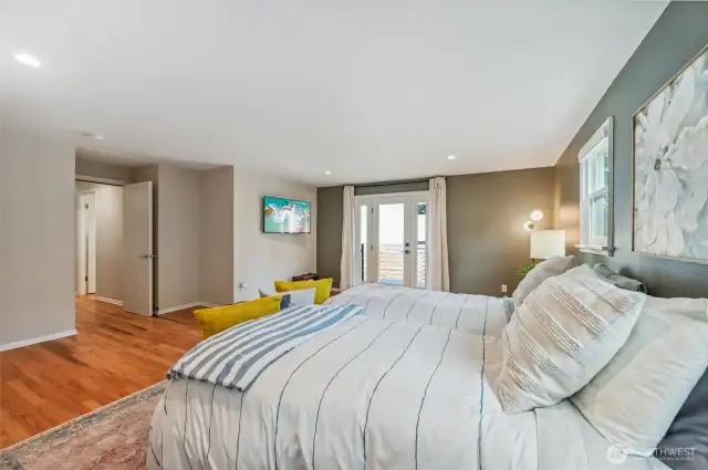 Warm, neutral colors throughout the home.