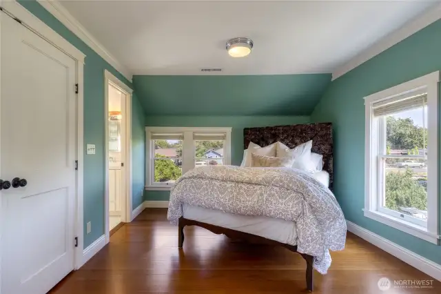 Second Ensuite upstairs
