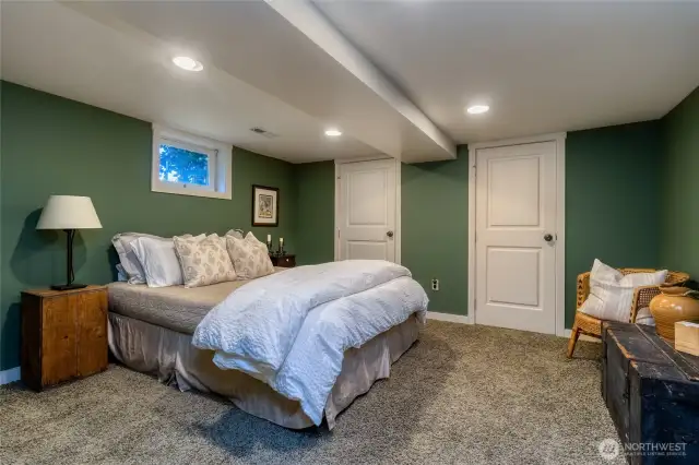 Downstairs bedroom No legal egress window