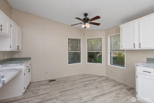 Kitchen dining nook