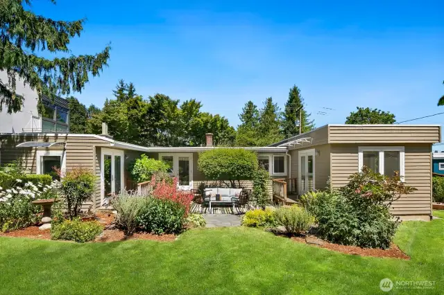 Private, fenced and sunny backyard
