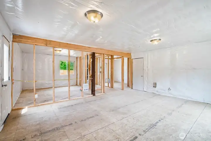 Photographs are for illustrative purposes only. Features, finishes, interior/exterior colors, landscaping and floorplan shown may vary from actual homes built.
