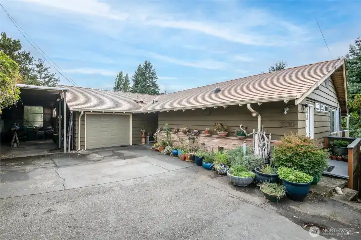 Welcome to this spacious home at 3110 Sylvan Dr W University Place, WA 98466