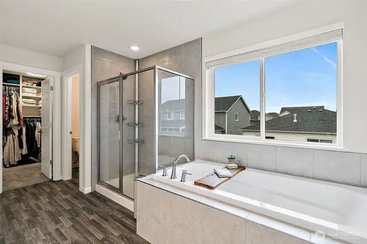 Spa inspired 5 piece bath.