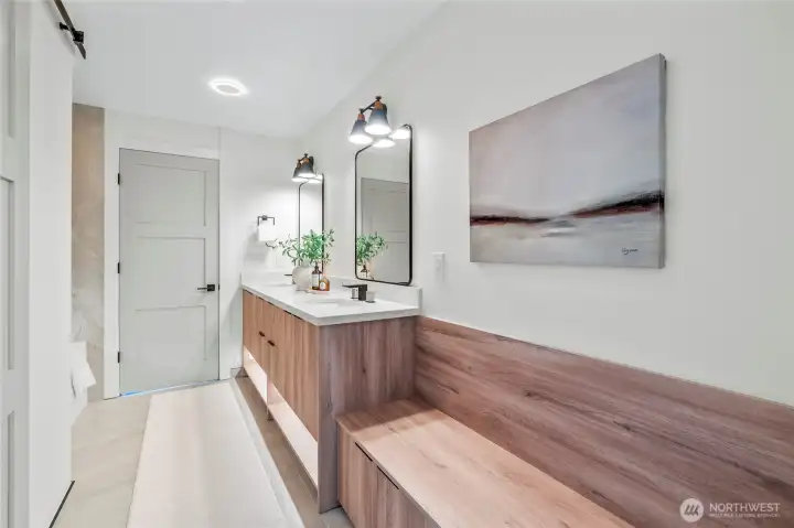 Jack and Jill connected bath to two bedrooms