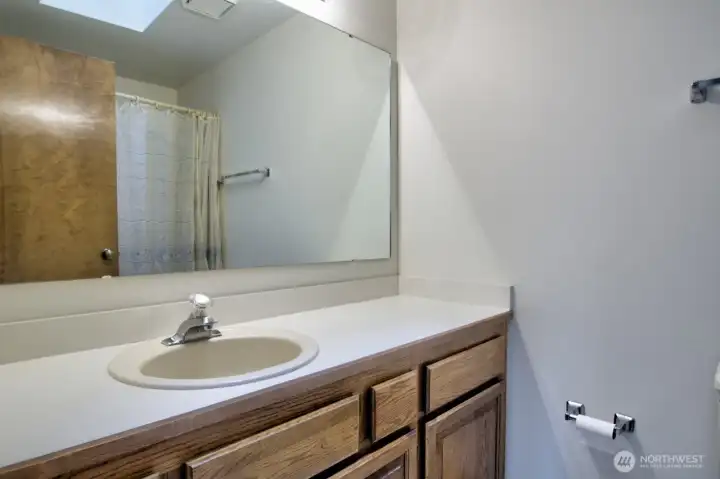 Main bathroom